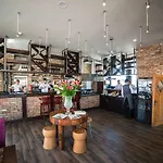 古腾堡酒店 4* 里加